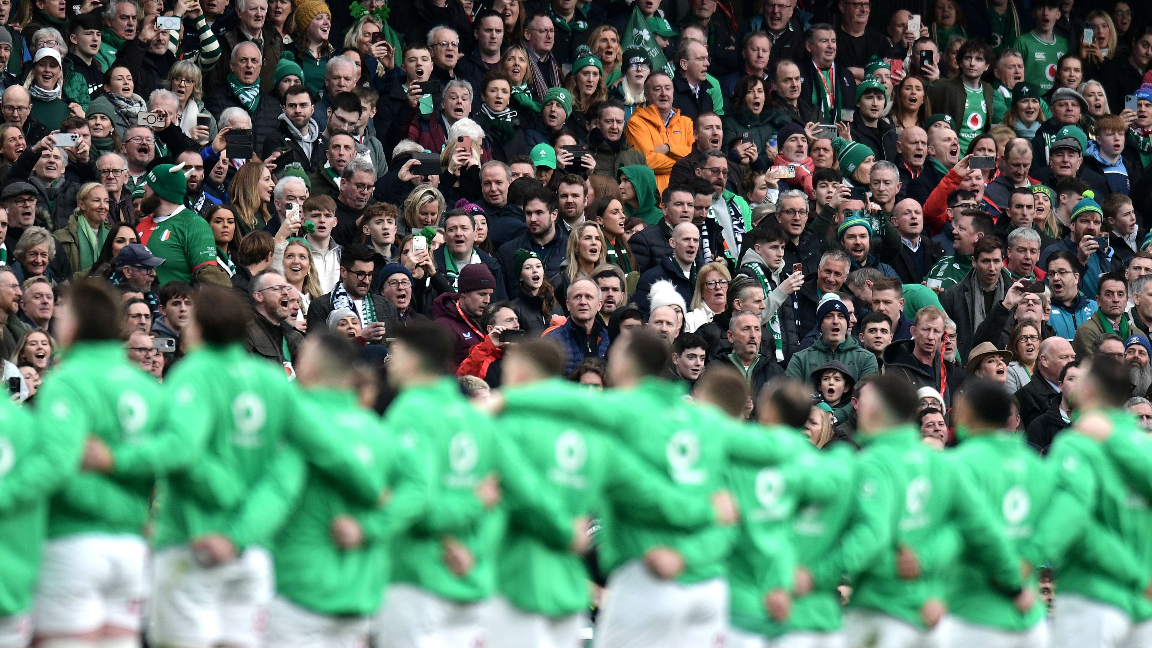 足球现阶段 足球现阶段